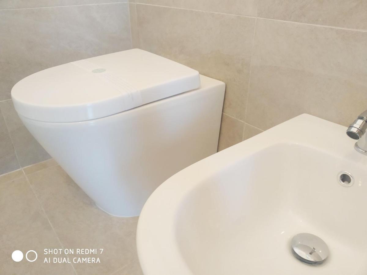 Aurisa Apartment Барі Екстер'єр фото
