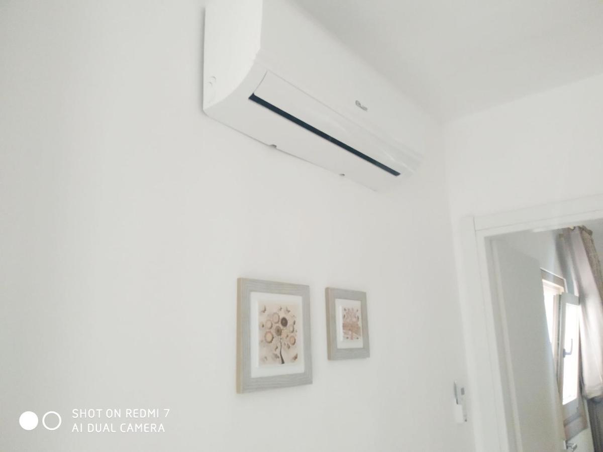 Aurisa Apartment Барі Екстер'єр фото