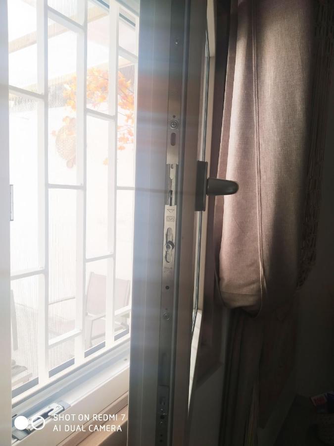 Aurisa Apartment Барі Екстер'єр фото