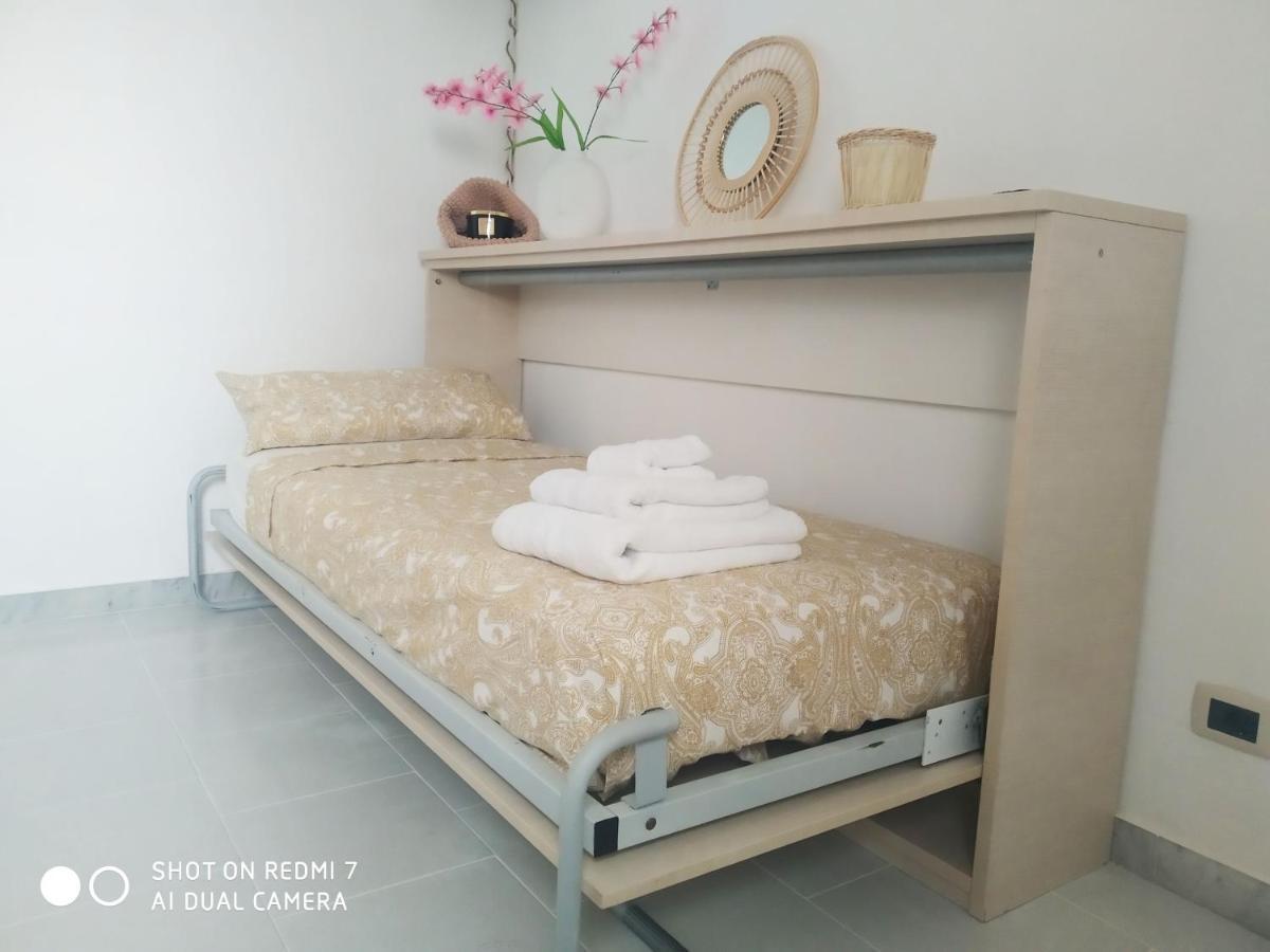 Aurisa Apartment Барі Екстер'єр фото