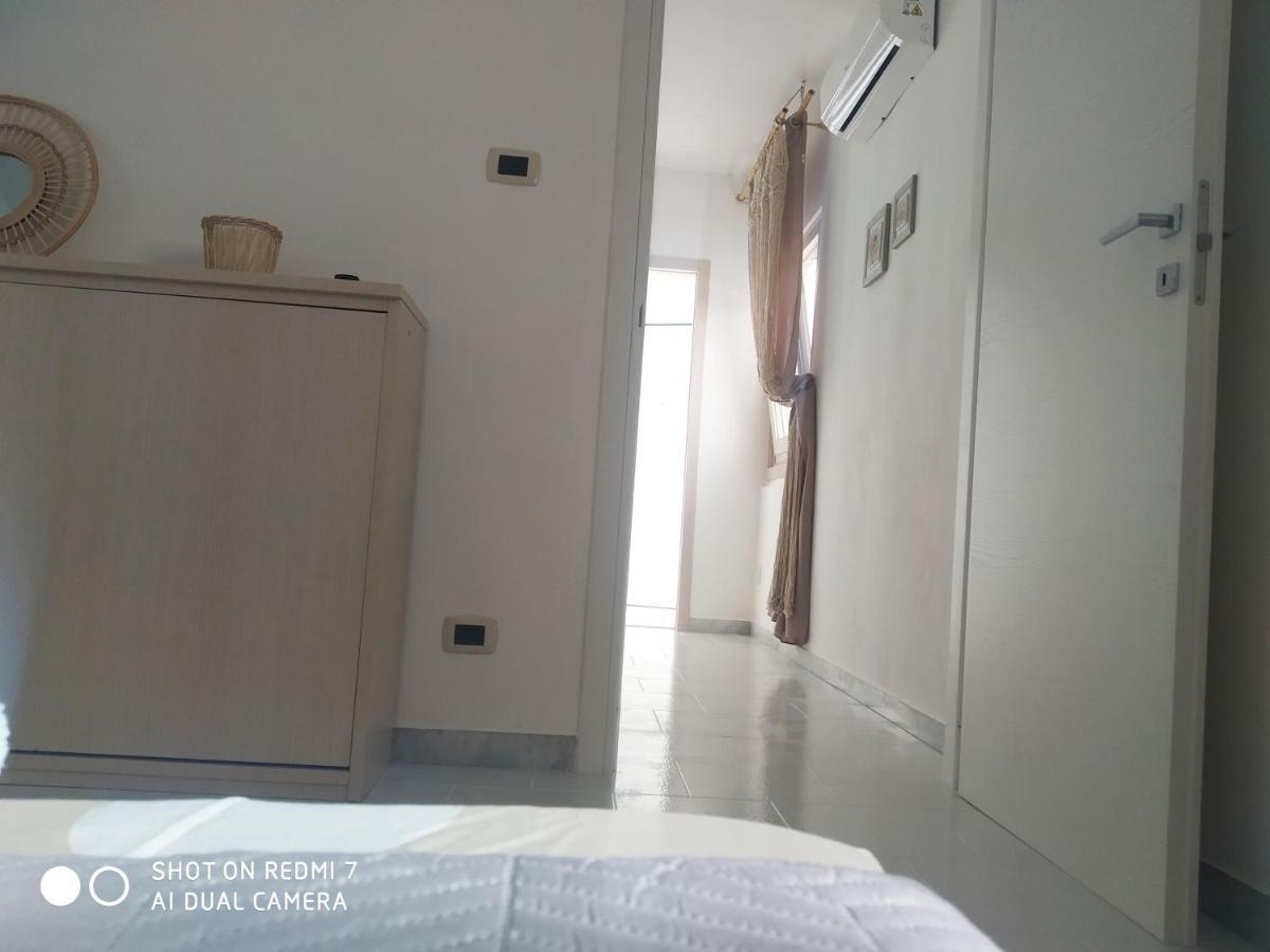 Aurisa Apartment Барі Екстер'єр фото