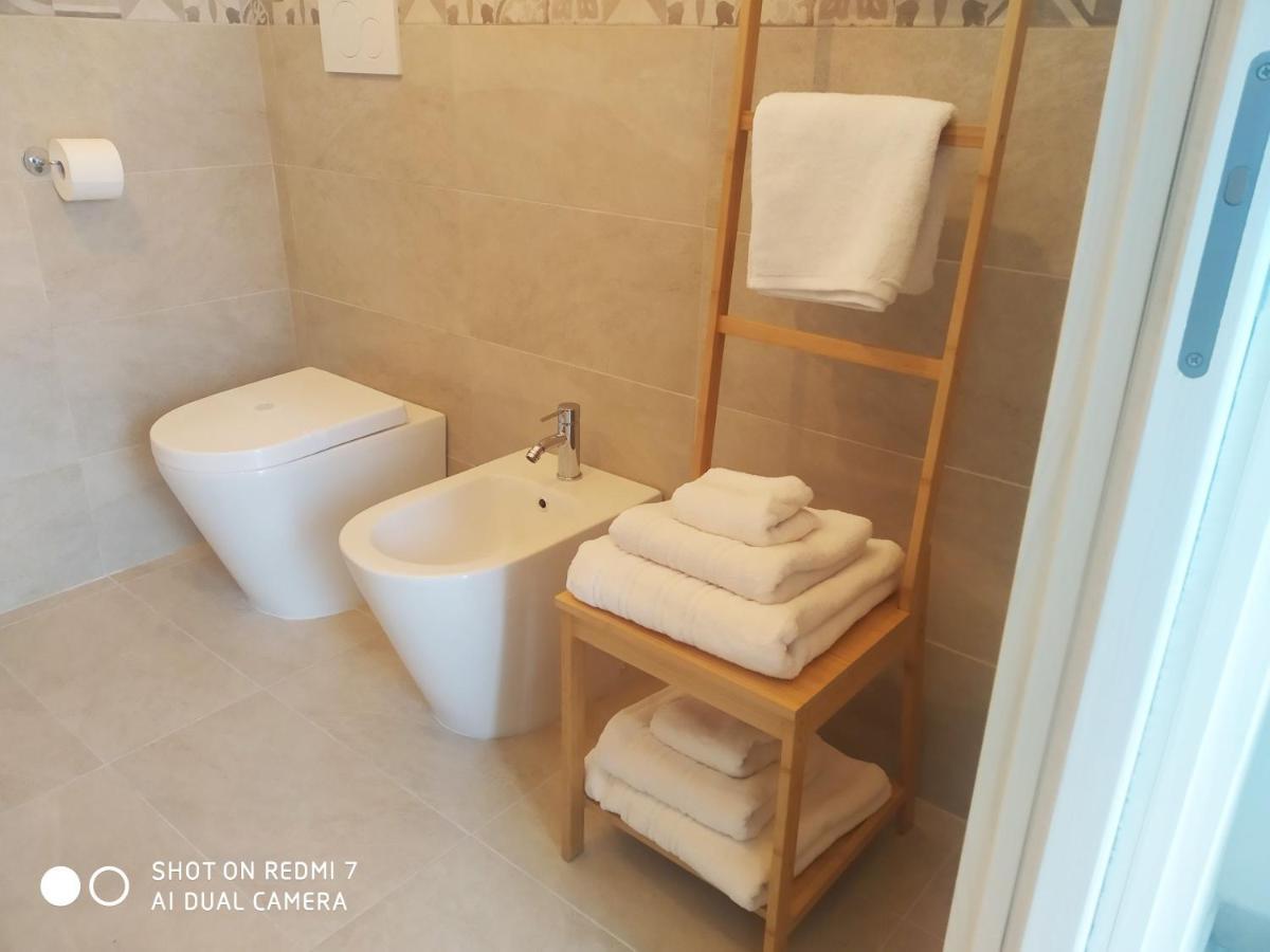 Aurisa Apartment Барі Екстер'єр фото