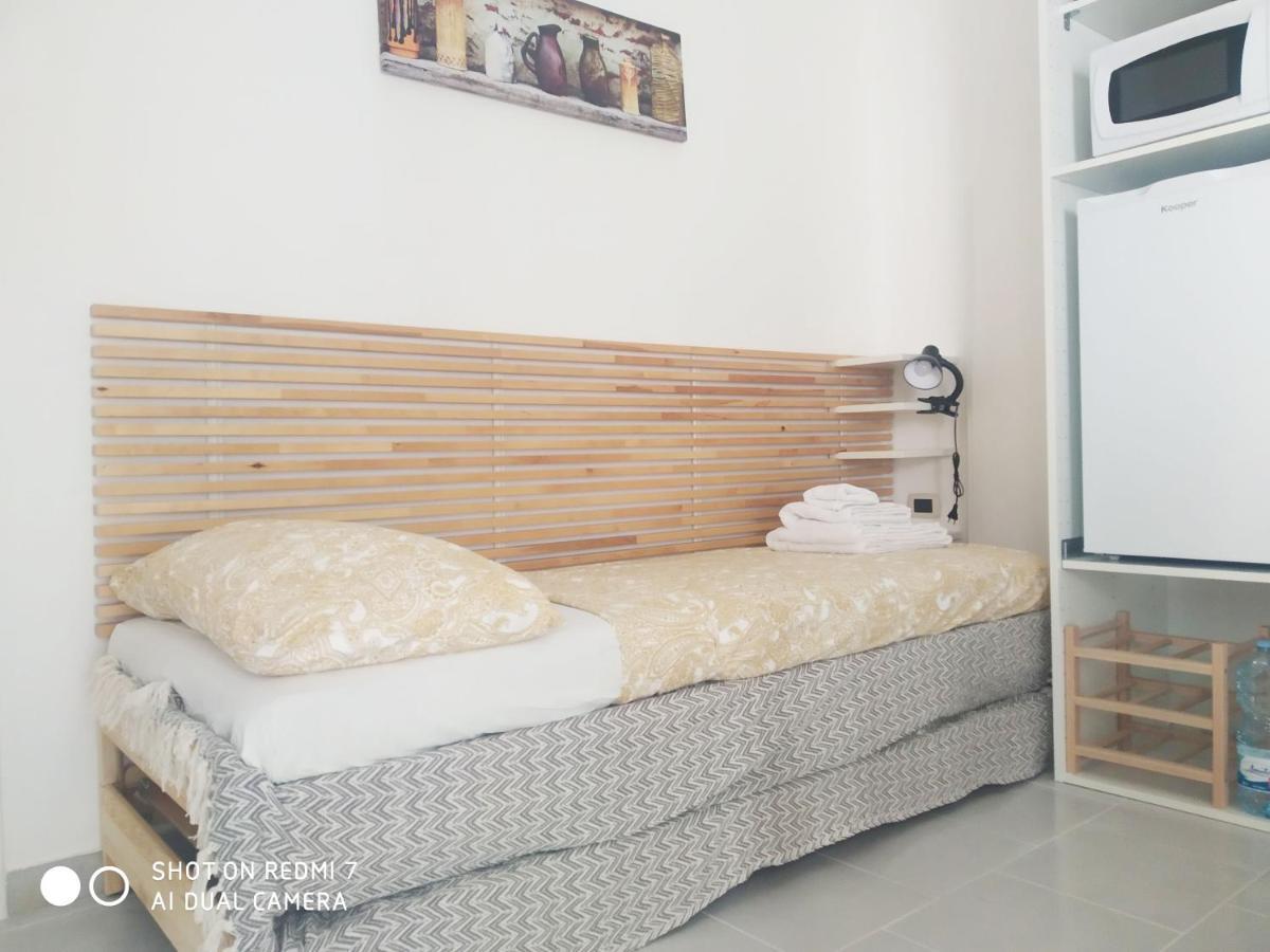 Aurisa Apartment Барі Екстер'єр фото